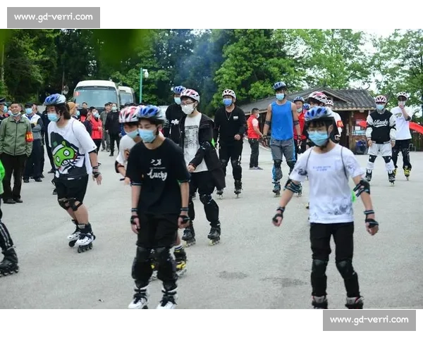 极限轮滑赛事挑战赛：速度与激情的巅峰对决，谁将勇夺冠军桂冠