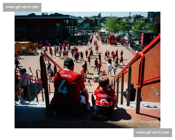 欧洲顶级足球赛事全景解析与历史荣耀纵览新视角